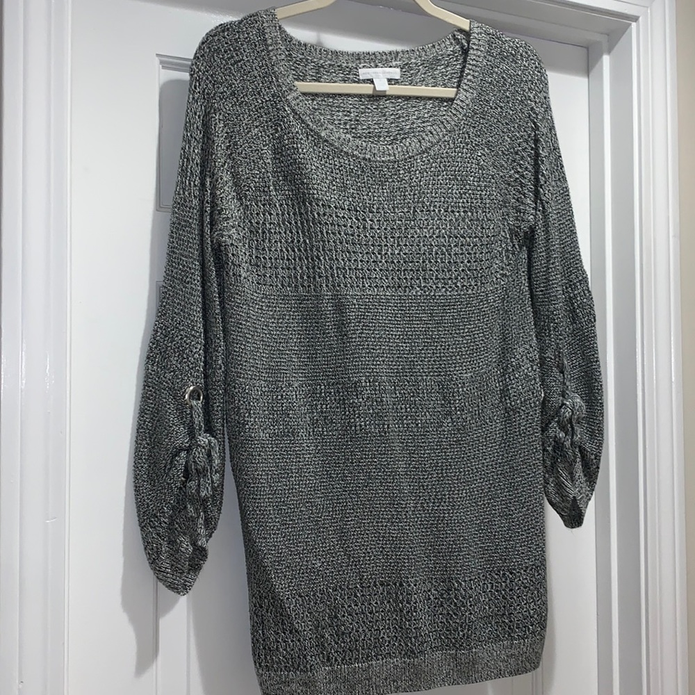 New York & Company quarter sleeve top